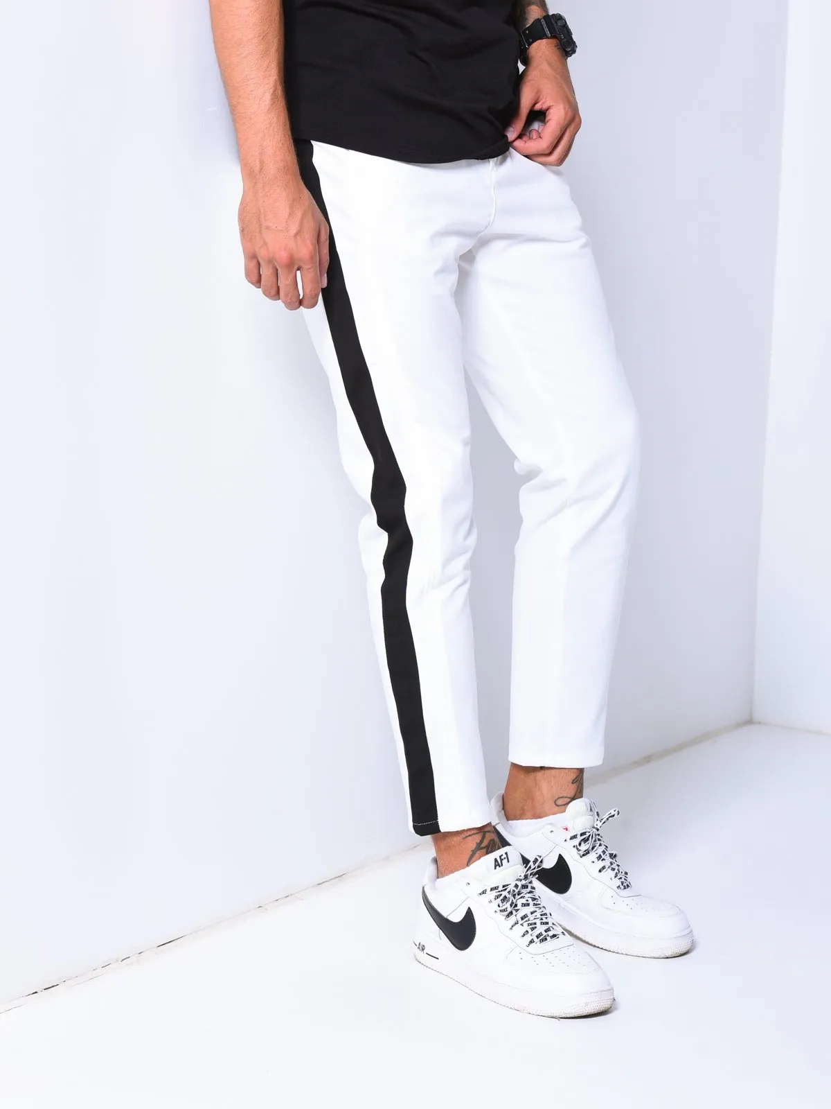 Jogger Pants Side Stripes - White